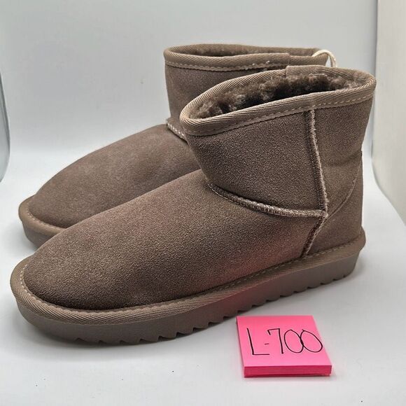 CUSHIONAIRE Women’s Cozy Boot 6 TAUPE - Picture 3 of 7